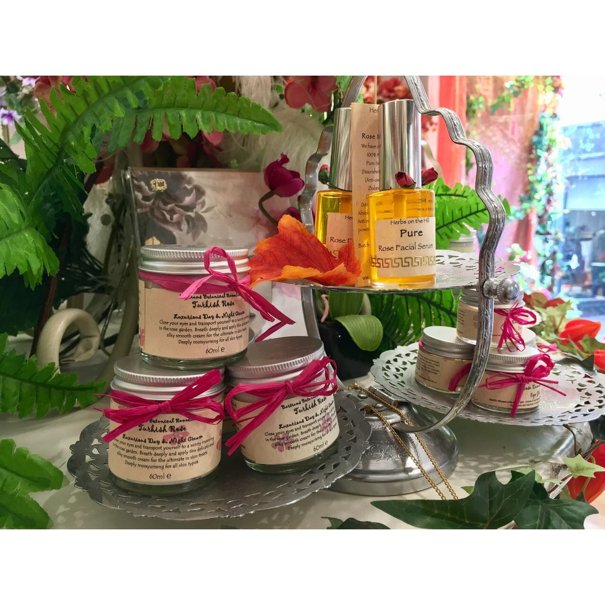 Turkish Rose Luxurious Day & Night Cream - Indulge Your Skin with Timeless Hydration: The Luxurious Turkish Rose Day & Night Cream